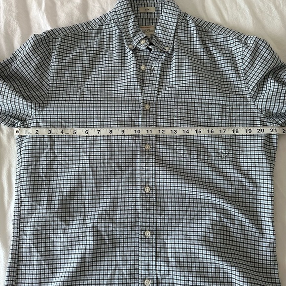 J Crew Oxford Cloth Button Down OCBD - Picture 3 of 5